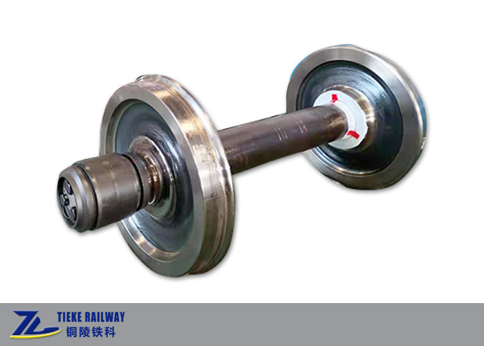 La roue Axle Assembly 13t Axle Load KSR de rail forgée par 860mm de Wheelset de train a approuvé