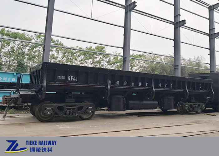 minerai standard de charbon de ballast d'AAR de décharge du volume 27m3 de camion latéral de voiture chargeant 50 km/h
